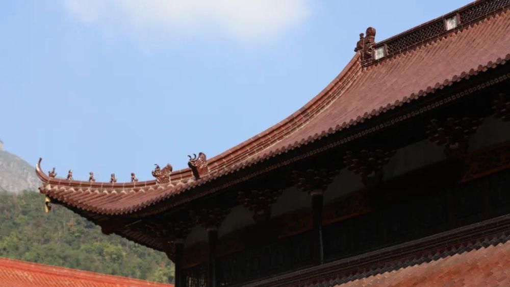 前门|风水先生告诫孙子:“前门不点灯,后院不亮堂”,究竟啥意思?