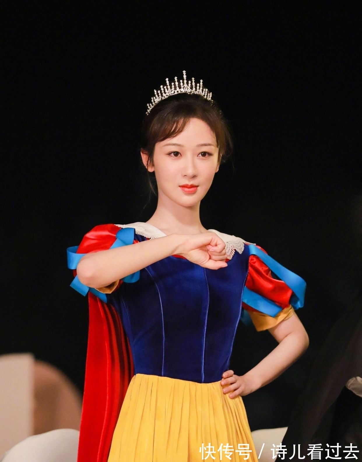 萌探|楊紫分享《萌探》中的角色照,慶祝《萌探》收官,網友:下一期見