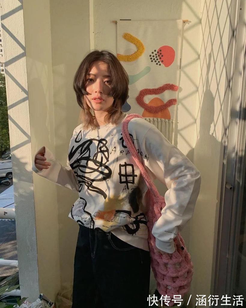 秃头|“爆顶染”赵小棠一夜吸赞十几万!丑哭亿万网友的秃头发型,怎么就火了?