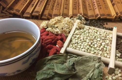 血管|有1种叶子晒干煮水喝,把甘油三酯“冲走”,血管也通畅干净