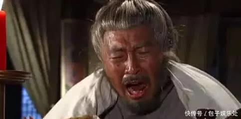 杀掉|将军忠心耿耿，皇帝却想杀掉将军，但找不到理由，最后请他吃饭！