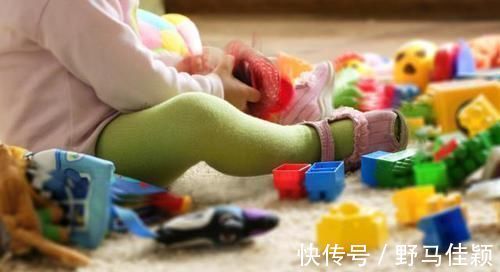 儿子|儿子看见玩具不撒手,宝妈不骂不打宝宝却乖乖听话,店主都点赞