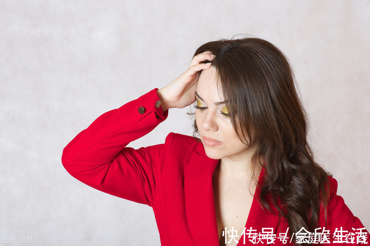 心脑血管|女性出现这4个症状要警惕，可能是雌激素偏低了，从这几个方面来调整