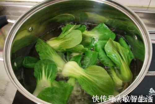 焯水|炒青菜时，学会这“7招”，青菜颜色翠绿不变老，口感鲜嫩更美味
