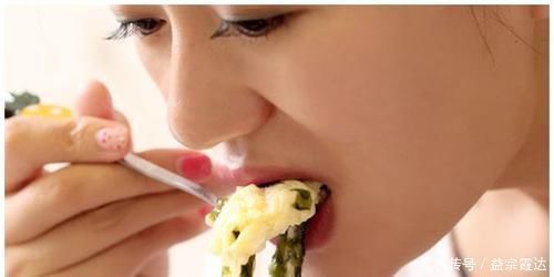 绿叶蔬菜|隔夜菜真的不能吃吗专家能吃,但有一种菜隔了夜真的不建议吃