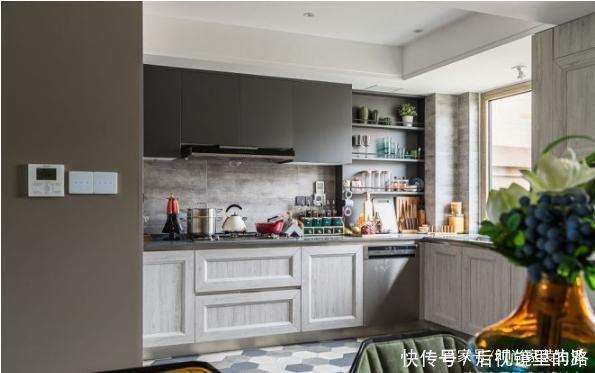 居室|180平米的四居室,捕捉前卫现代的艺术特质,还原原生的神秘感