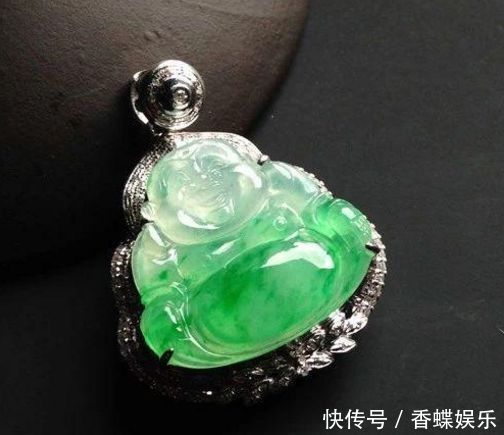 对翡翠不够了解这里有关于翡翠的全面知识,看完就是小行家了