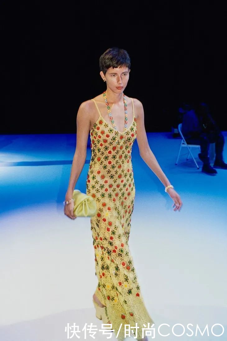 刘雯的背心,我穿也能这么好看?|下周穿什么 | 法式