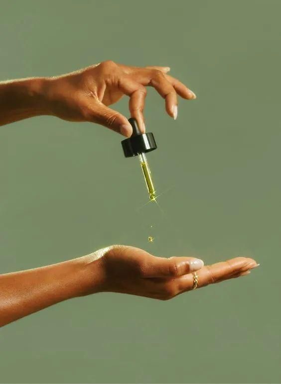 保湿|看着细腻有光泽的天生好皮肤,做对了啥?