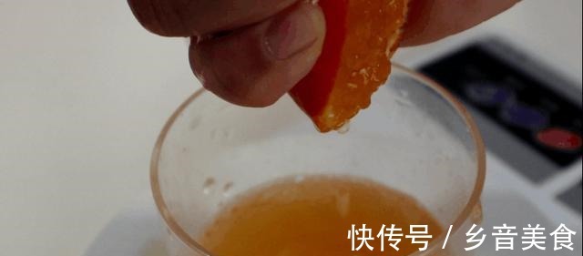 甜橙芝士蛋糕，不打发、不裱花，光看样子就爱了，比蛋糕店的好吃！