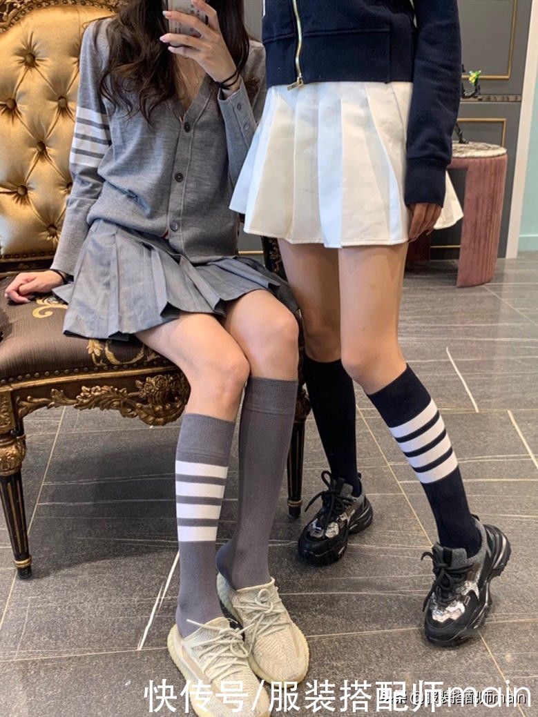 百褶裙怎么穿才“高级”？瞧瞧日本女人的穿搭，时髦又显气质