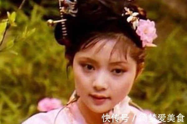 红楼梦!薛宝钗在贾母面前抖机灵,贾母不动声色,狠狠打脸薛宝钗!