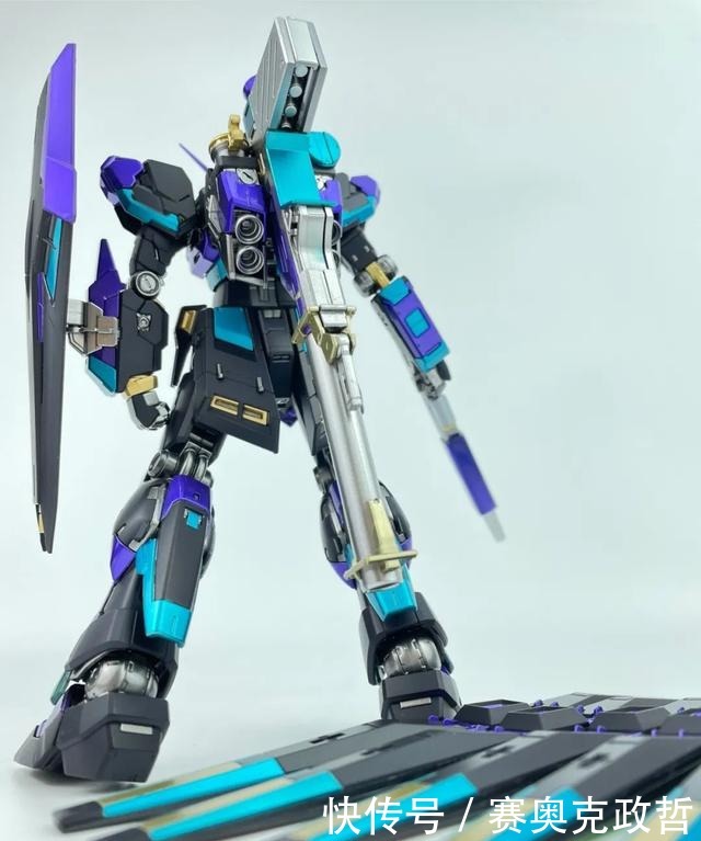 配色|这个配色估计又要被“讨论”了,rg牛改特殊配色