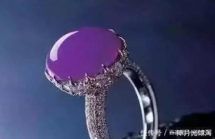 玉石|你以为的精品“帝王紫”翡翠,其实都是这种低档玉石假冒的!