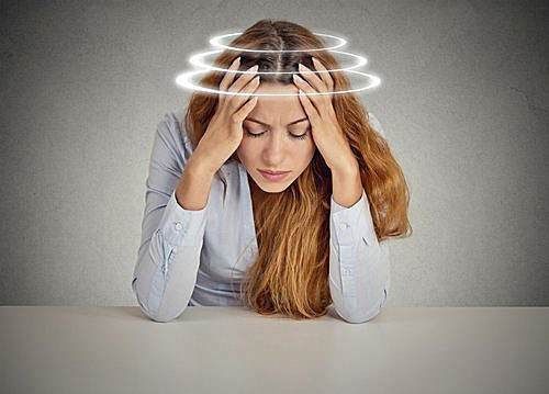 颈椎病|脖子一转就咔咔响！是颈椎病加重，还是脖子要“断了”？