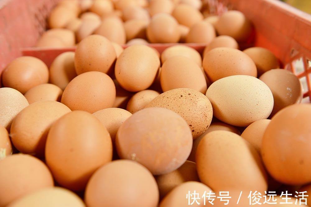 蛋白质含量|鸡蛋和此物一起吃，头发黑，肾好了，睡眠也好了，早知道早好