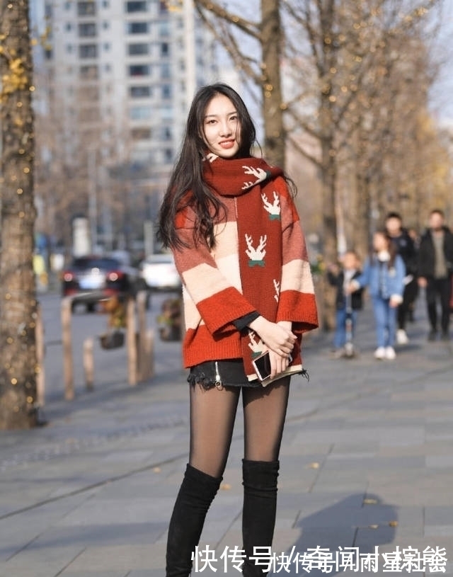 丝袜 其实冬天才是丝袜的专场，看你们被哪个给迷到了，我是第三个