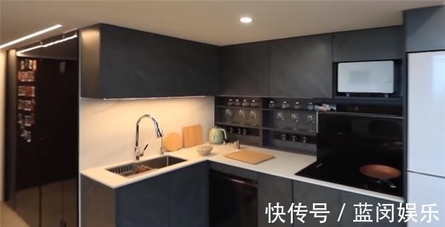 柱子|北漂夫妻买下24㎡婚房,柱子4米宽,窗台就占户型面积一半?