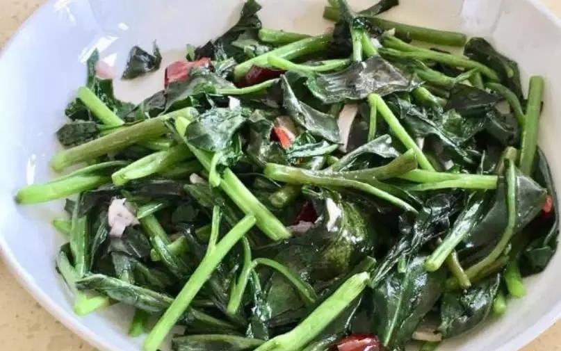 补血|被人称为“穷人的阿胶”,每天炒一盘,补血养血,脸色越来越红润