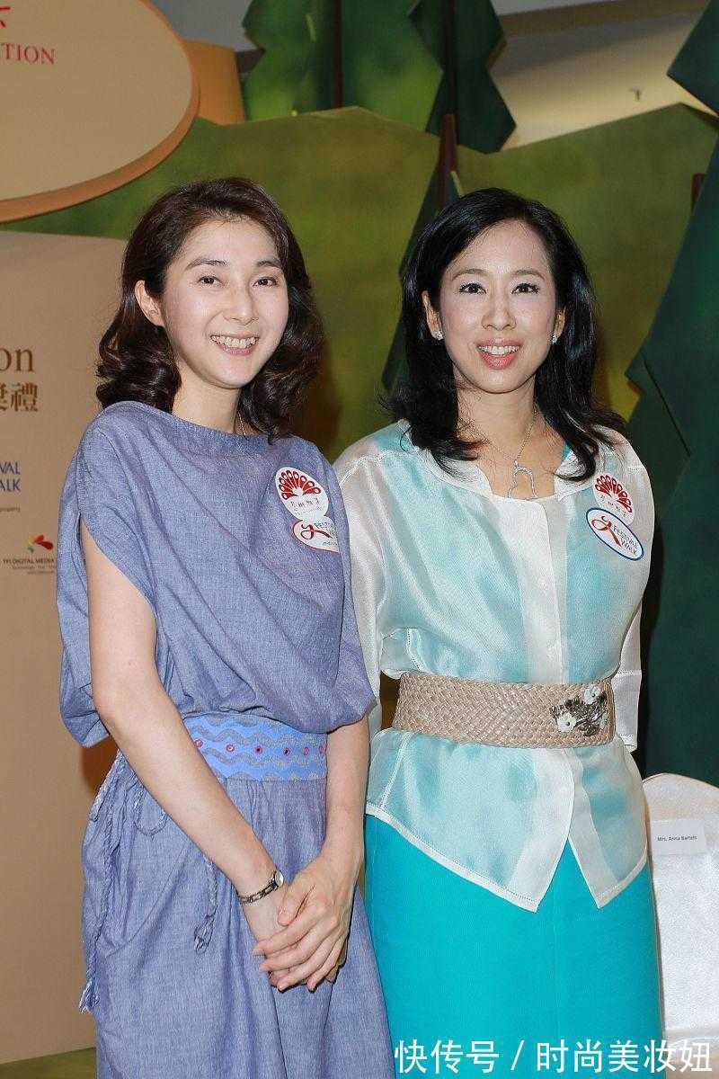 通身|朱玲玲才是“大婶辈”穿衣典范,无袖连衣裙+衬衫,端庄又贵气