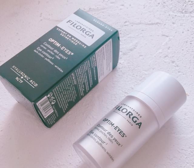 超补水保湿的眼霜推荐：让你的眼周肌肤呈现柔滑弹润，水莹剔透