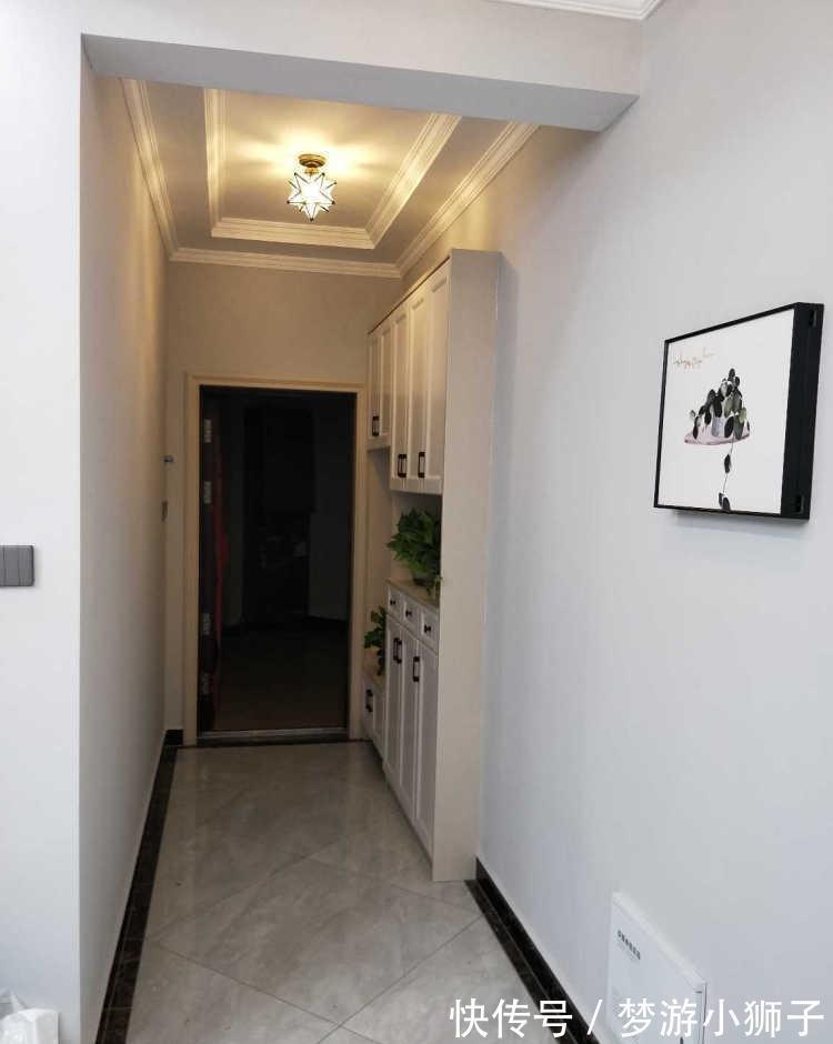 浴室柜|装修18万的简欧风,入户玄关超实用大气,客厅沙发见了都赞