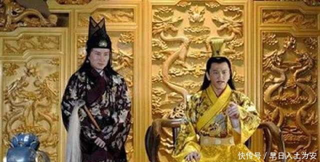 开头|6旬老伯无意发现祖上家谱,看到开头2个字,什么情况!