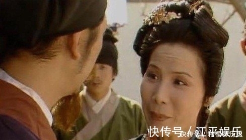 惕然|贾琏与鲍二家的对话,道出可怕秘密,贾府盼着王熙凤早死