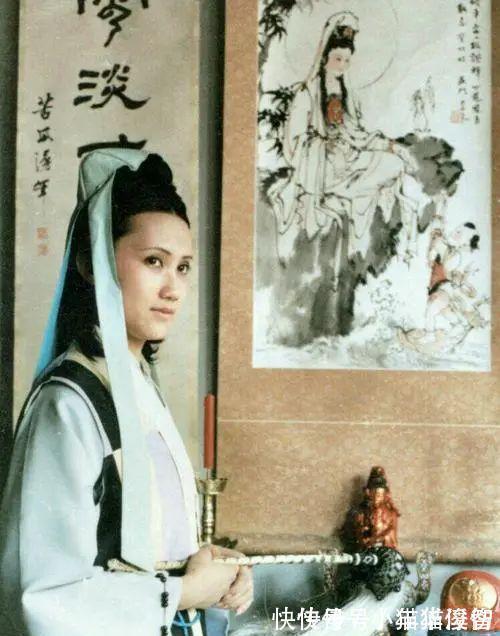 贝叶$被王夫人藏在贾府的妙玉,毁了贾元春在宫中多年的努力