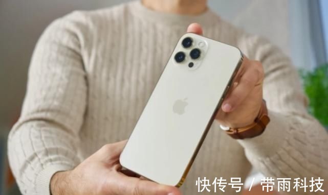 刘海屏|苹果或计划明年发布无刘海iPhone，支持屏下指纹解锁，你看好吗？