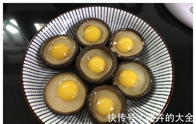 色拉汁|孩子最爱吃这蛋，不煎不炸超简单，两口一个，好吃停不下