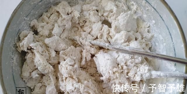 它是强碱性食物，常吃身体好，我家这样做，每次吃光盘，天天想做