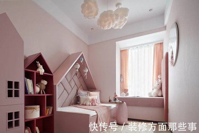 艺术|140平容纳生活百状,既有人间烟火,也要点燃感官的艺术氛围