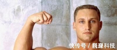 手臂|想要撑爆袖口的二头肌,几个杠铃弯举的常见错误,你一定要避免!