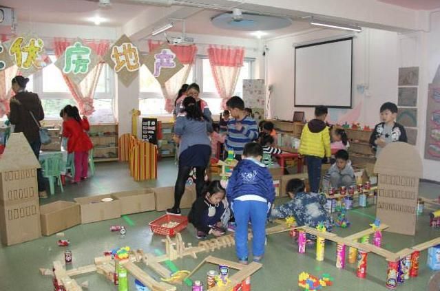 公立幼儿园的大班“人去楼空”，一位爸爸直言：我不让娃去学前班