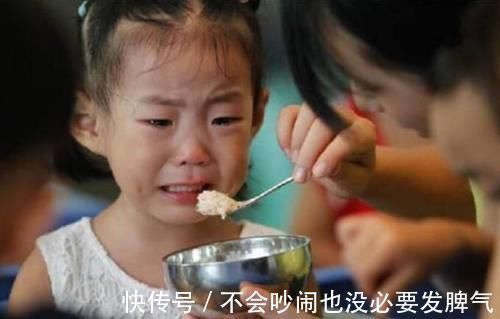 马桶|孩子前途被毁，竟因父母“多管闲事”，你还这样“照顾”孩子吗？