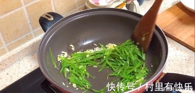 补钙|此菜1年4季都很贵,补钙比牛奶更强,再贵我家每周也要吃4次