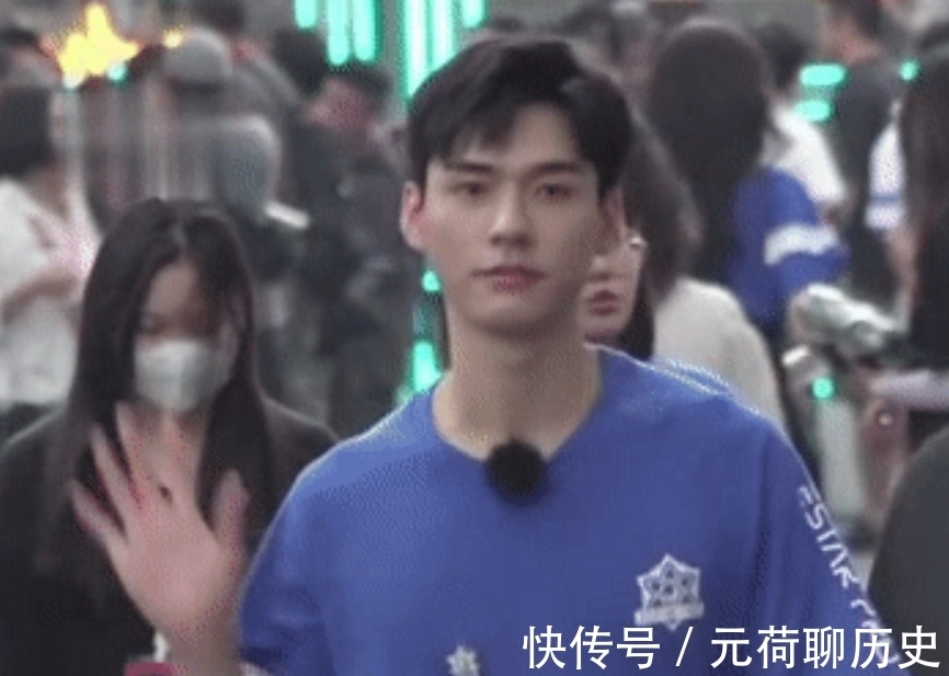 美颜|龚俊综艺录制生图,无精修无美颜状态真实,颜值让人看傻眼