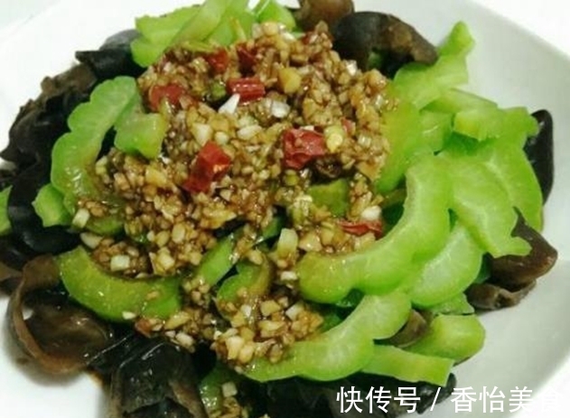 美食|几道看着就眼馋的美食,开胃又下饭,刚一上桌就被抢光