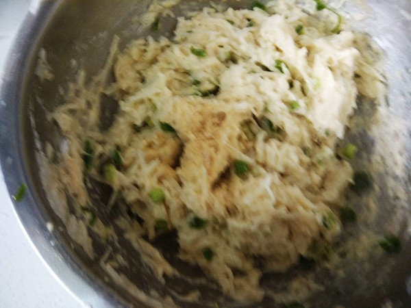 天一冷,我家就隔三差五做1回它,外酥里嫩,鲜香可口,随吃随拿