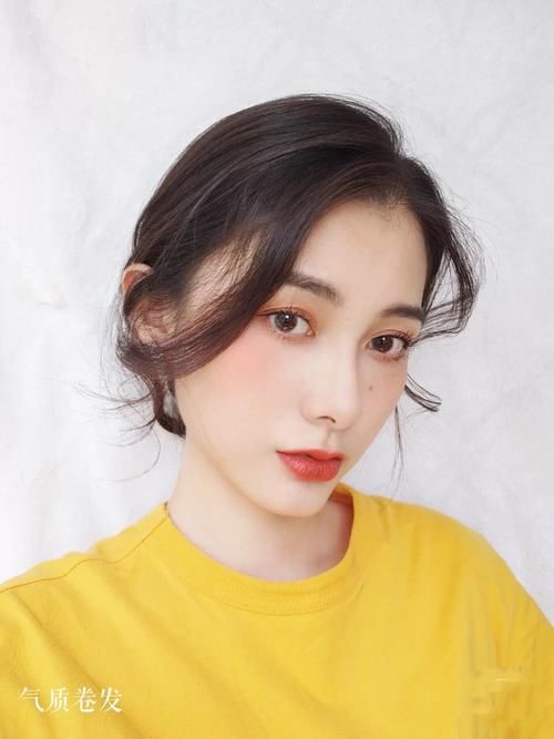 30多岁头发怎么扎有气质，几组好看的发型，美丽又优雅