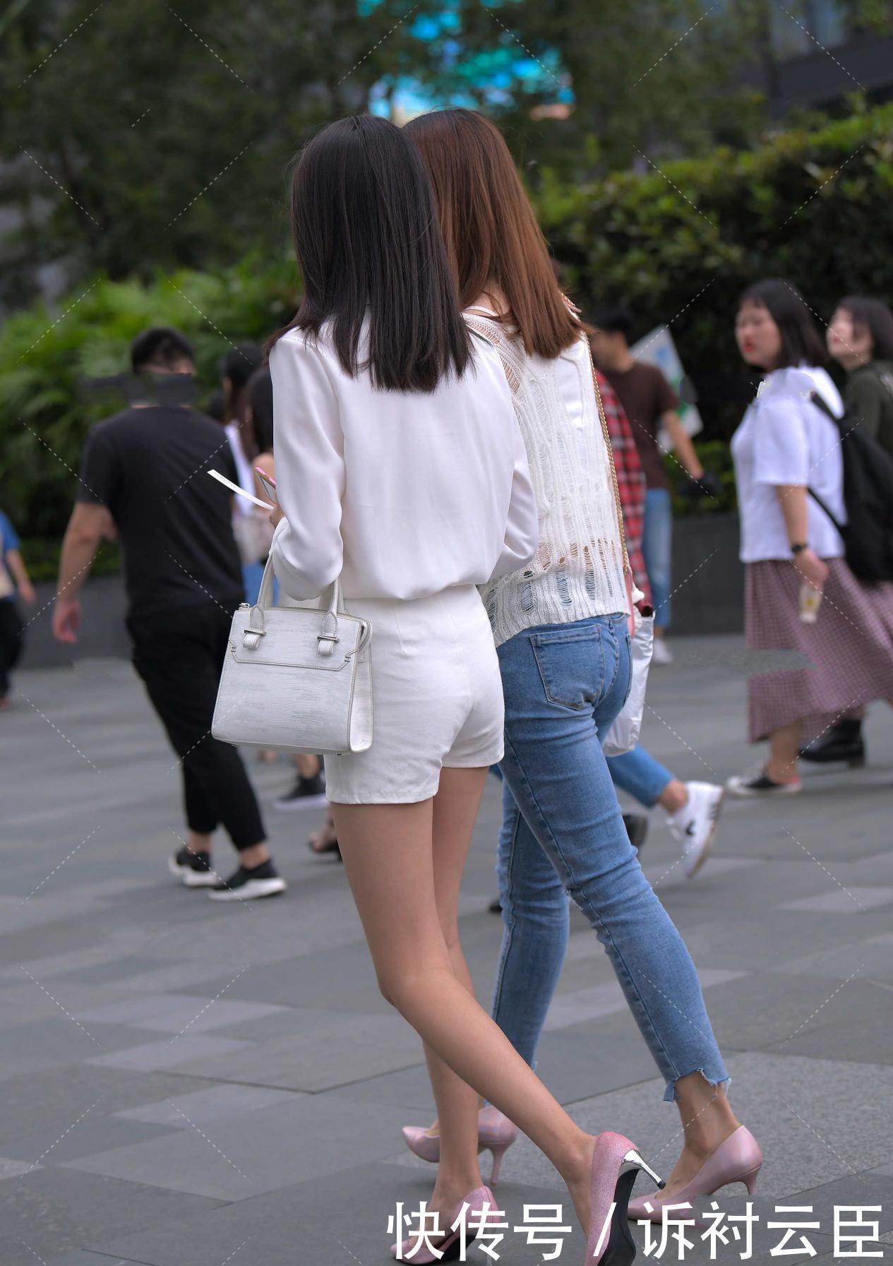 上下同色系搭配，衬衣搭配短裤，高贵且优雅