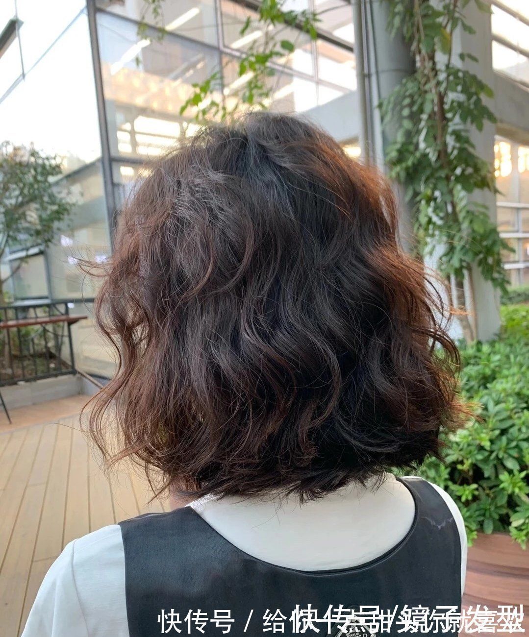 发型 新年发型别再乱剪了,这才是当下最火的发型,无论长短都很心动