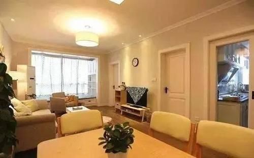 同事|同事家73平新房，进门鞋柜把人迷住了，阳台榻榻米还能当一间房！