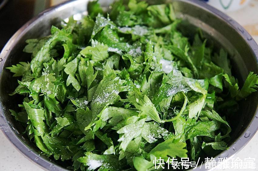 芹菜叶|失眠最怕它了,三天吃一回,一分钱不花,睡眠变好了,倒头就是一整夜