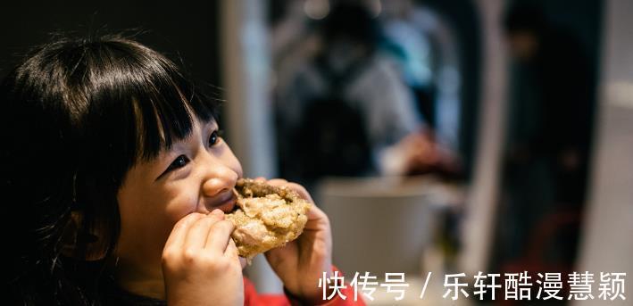 咳嗽|秋天4种“祸因”易引起孩子咳嗽!老中医教你两招,化痰止咳