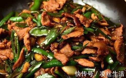 鲜嫩|不管炒什么肉,总是会粘锅?大厨:学会3个技巧,肉更鲜嫩不粘锅