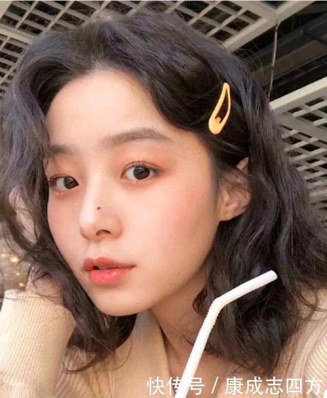 不显老的短发烫发