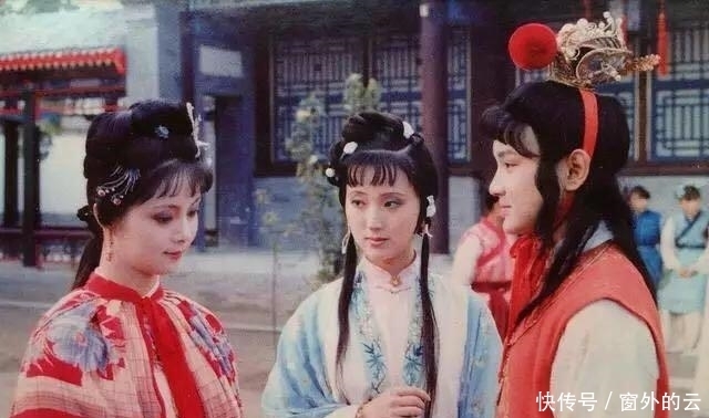 《红楼梦》薛宝钗为何要把漱口剩下的茶,给林黛玉喝