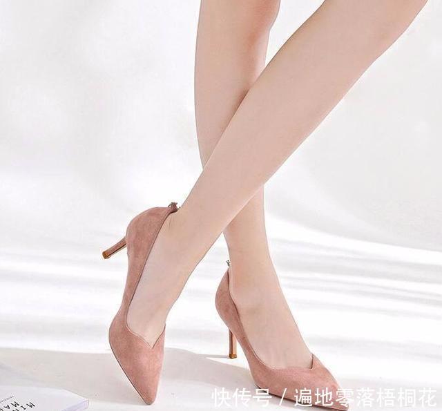 设计|性感尖头设计,高挑细跟高跟鞋,尽显优雅女人味